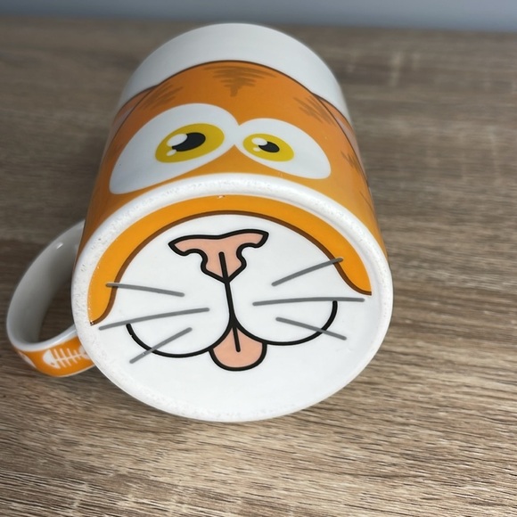 Bottoms Up Orange Cat Mug Side and Bottom Graphic Standard Coffee Tea 10oz - Picture 5 of 9